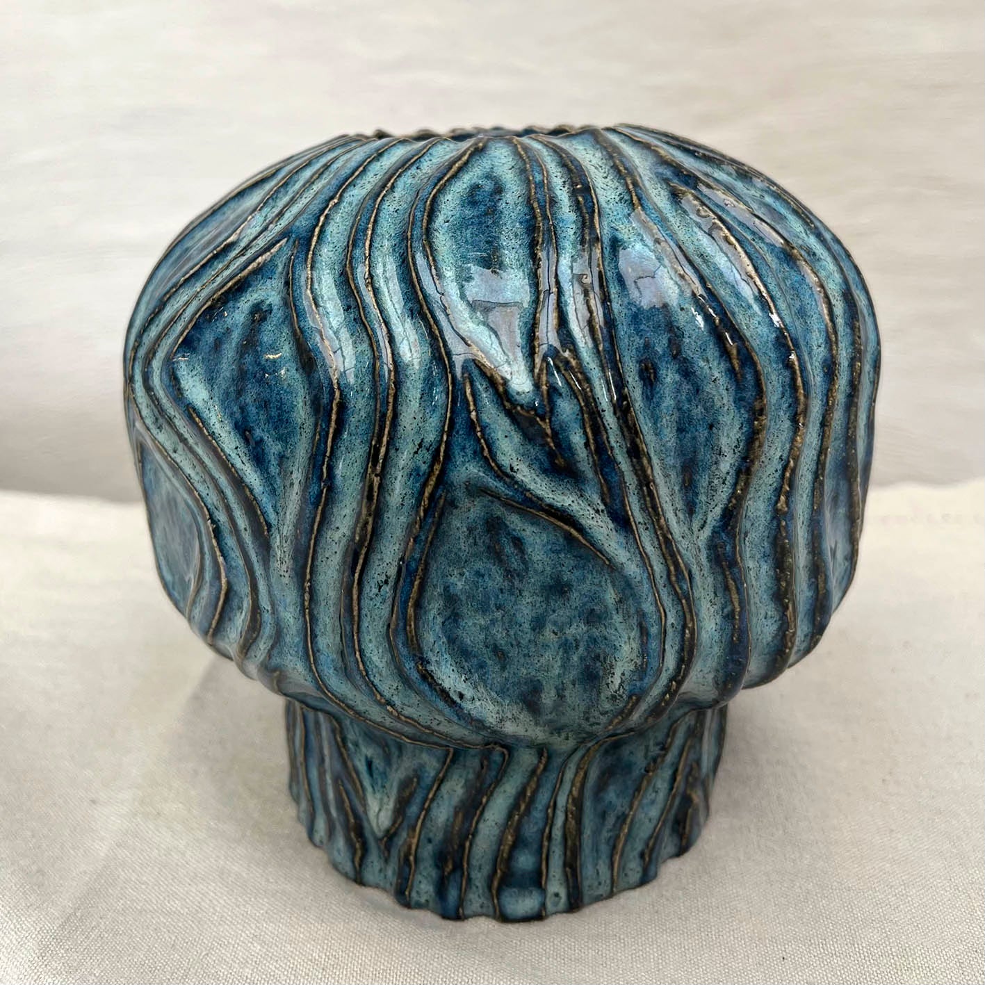 Handgjord vas i lera, keramik Studio Vintrafors, Råå, Helsingborg
