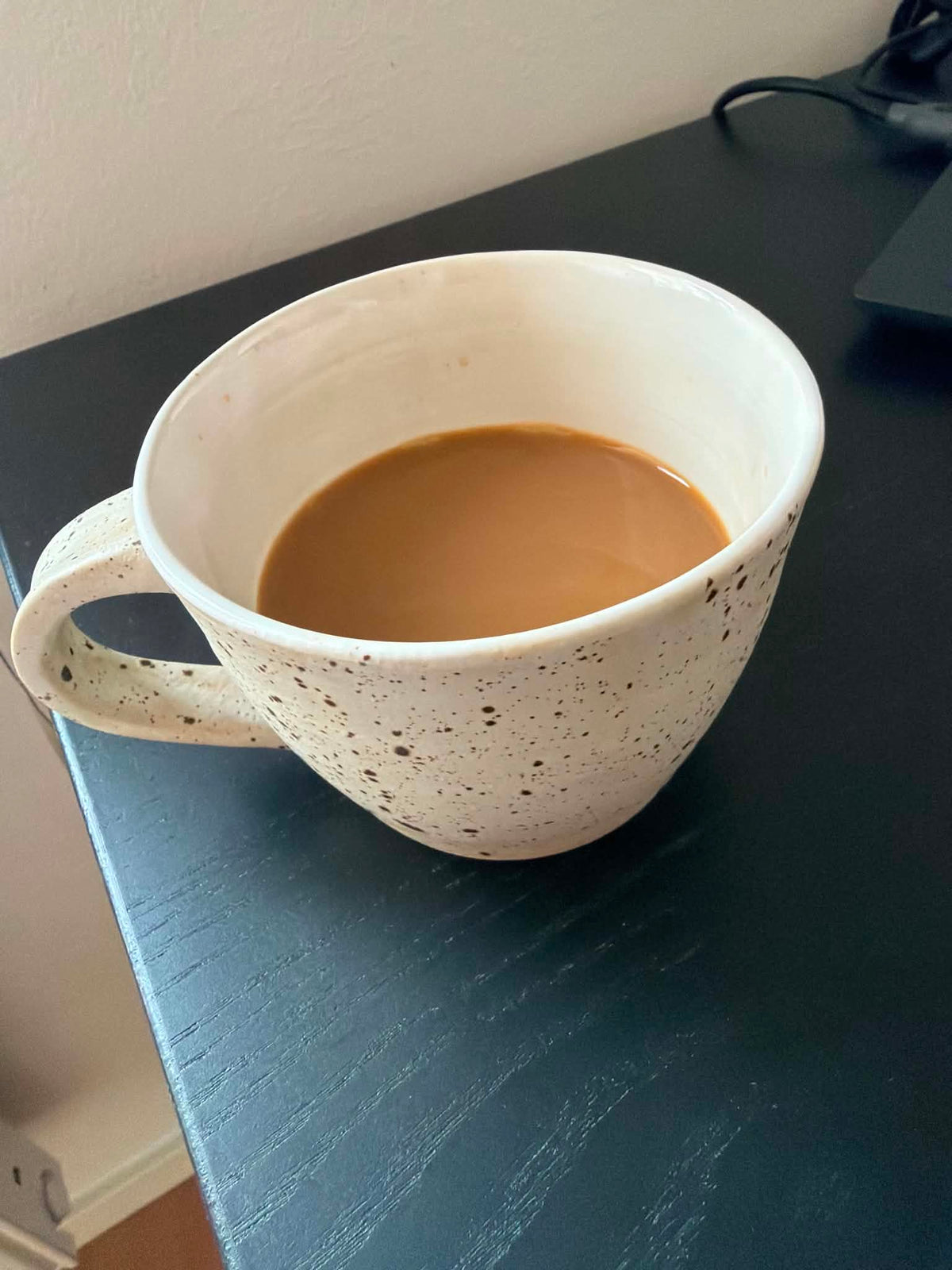 Kaffekopp med handtag Snäckskal │ RÅÅ