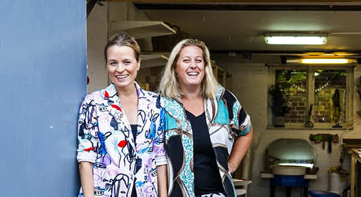 Johanna och Katarina Vintrafors i studion på Råå – skapare bakom Studio Vintrafors